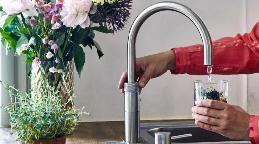 QUOOKER FUSION Round Festauslauf Chrom Kchenarmatur mit 5 in 1 Funktion und elektronischer Steuerung (FNRCHR) {NUR Armatur}