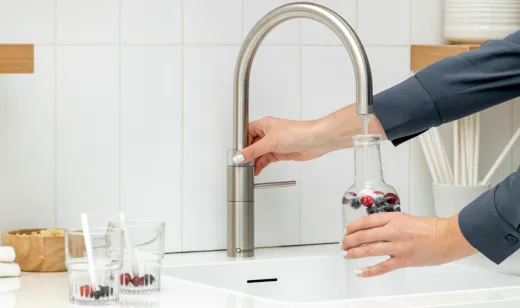 QUOOKER FUSION Round Festauslauf Chrom Kchenarmatur mit 5 in 1 Funktion und elektronischer Steuerung (FNRCHR) {NUR Armatur}