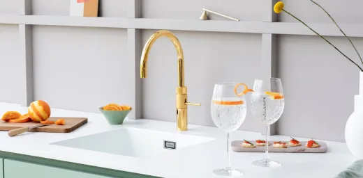 QUOOKER FUSION Round Festauslauf Gold Edition Kchenarmatur mit 5 in 1 Funktion und elektronischer Steuerung (FNRGLD) {NUR Armatur}