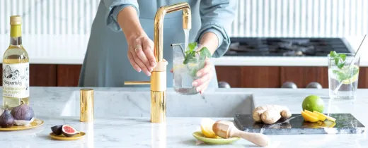 QUOOKER FUSION Square Festauslauf Gold Edition Kchenarmatur mit 5 in 1 Funktion und elektronischer Steuerung (FNSGLD) {NUR Armatur}