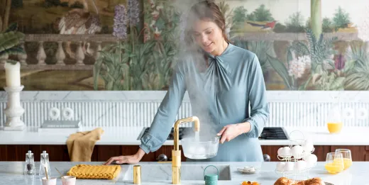 QUOOKER FUSION Square Festauslauf Gold Edition Kchenarmatur mit 5 in 1 Funktion und elektronischer Steuerung (FNSGLD) {NUR Armatur}