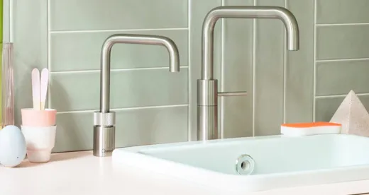 QUOOKER NORDIC Square Festauslauf Voll Edelstahl Single Tap mit 3 in 1 Funktion und elektronischer Steuerung (NSSSST) {NUR Armatur}