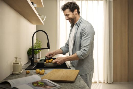 HANSGROHE Kchenarmatur Talis Select M54 PowderSpray Brushed Black Chrom Einhebelmischer mit Pendelbrause, Semi-Pro, 3jet (72861340)