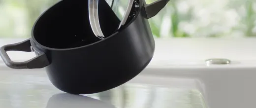 FRANKE Kchensple MythosX MYK 610-52A-Keramik Fraceram Einbausple / Keramiksple mit Siebkorb als Druckknopfventil