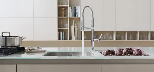 Systemceram KeraDomo K�chenarmatur Move Chrom Einhebelmischer mit Pendelbrause 360� schwenkbar in 2 Achsen