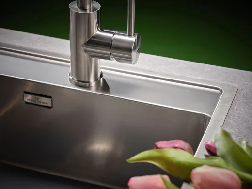REGINOX K�chensp�le New York 40x40 (L) Comfort Hahnlochbank Einbausp�le Edelstahl Flachrand fl�chenb�ndig Siebkorb als Stopfenventil
