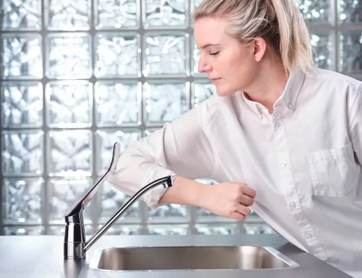 REGINOX K�chenarmatur Chena MED Chrom (R35238) Einhebelmischer Med. Bereich Unterarmbedienung 360� schwenkbarer Auslauf