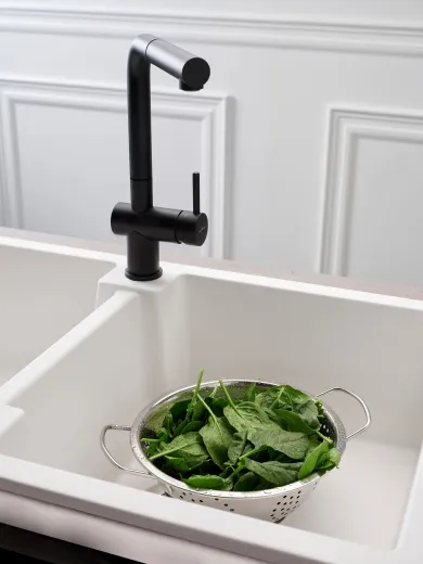 REGINOX K�chenarmatur Cedar Schwarz matt (R31643) Einhebelmischer mit Zugauslauf 360� schwenkbarer Auslauf