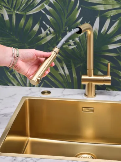 REGINOX K�chenarmatur Cedar II Gold PVD (R38796) Einhebelmischer mit Zugauslauf 360� schwenkbarer Auslauf