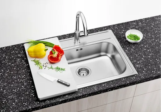 BLANCO Kchensple Dana 6 Einbausple / Edelstahlsple mit Hahnlochbank Siebkorb als Stopfenventil