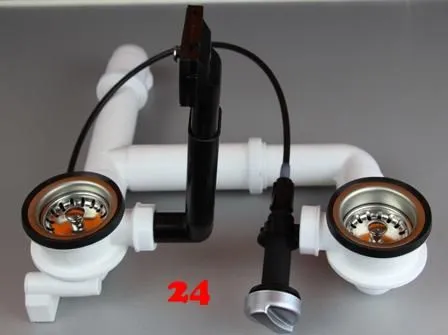 BERNUS AG 2 BEX 2x 1 1/2" mit Excenter berlauf eckig Siebkorb als Stopfen / Drehknopfventil