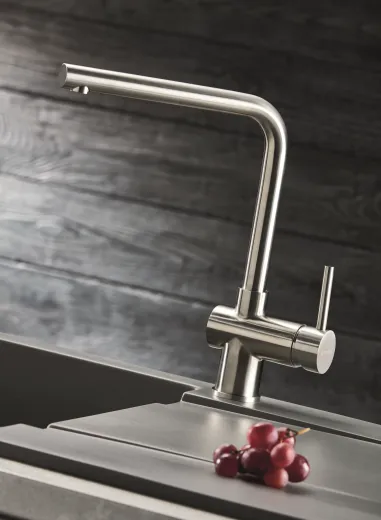 PYRAMIS Kchenarmatur Mandolin Premium Einhebelmischer Edelstahl massiv / Schwarz mit Festauslauf