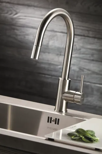 PYRAMIS Kchenarmatur Verismo Premium Einhebelmischer Edelstahl massiv mit Zugauslauf als Schlauchbrause