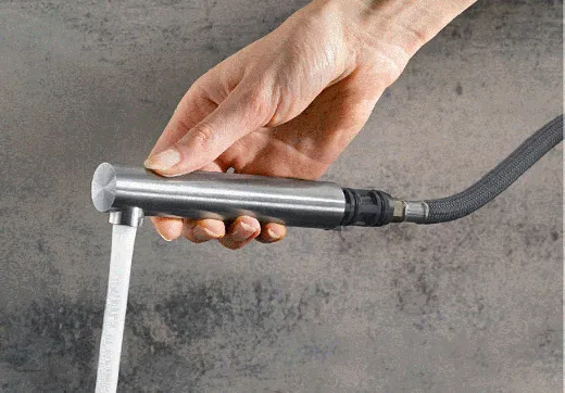 BLANCO Kchenarmatur Lanora-S Edelstahl massiv Einhebelmischer / Spltischarmatur mit Zugauslauf als Schlauchbrause