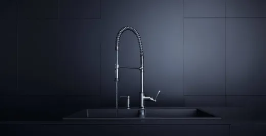 AXOR Kchenarmatur Montreux Semi Pro Chrom Einhebelmischer 210 mit Pendelbrause als 2-Strahlbrause 360 schwenkbarer Auslauf (16582000)