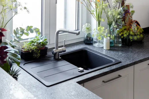 SCHOCK Kchenarmatur Laios White Gold Einhebelmischer Oberflche: Goldfarben mit Zugauslauf 360 schwenkbarer Auslauf mit Schlauchbrause