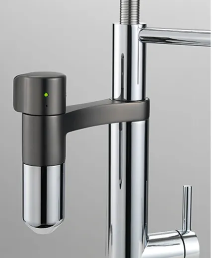 FRANKE Vital Semi Pro Einhebelmischer Pendelbrause mit 3-Stufen Kapsel Trinkwasserfiltersystem 360 schwenkbarer Auslauf