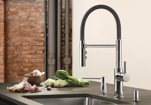BLANCO Kchenarmatur Catris S Flexo Chrom/Schwarz Einhebelmischer mit flexibler Pendelbrause umstellbar