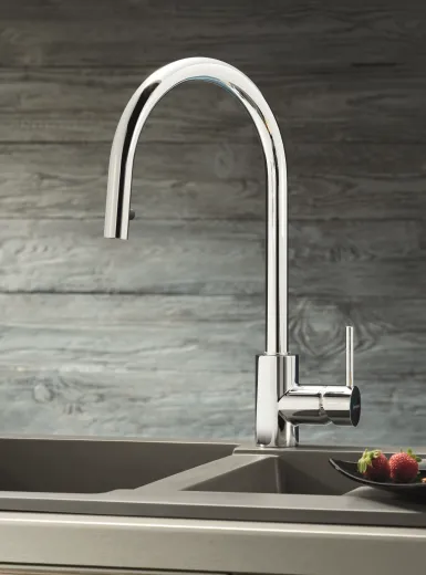 PYRAMIS Kchenarmatur Amada Premium Einhebelmischer Chrom mit Zugauslauf als Schlauchbrause