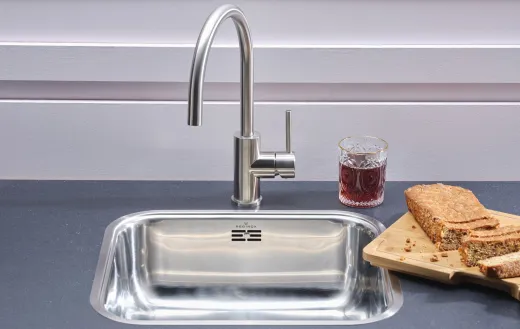 REGINOX K�chenarmatur Spring Edelstahl massiv (R31780) Einhebelmischer mit Festauslauf 360� schwenkbarer Auslauf